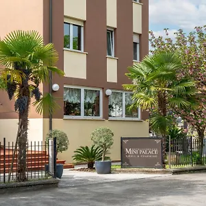 Mini Palace - Italia